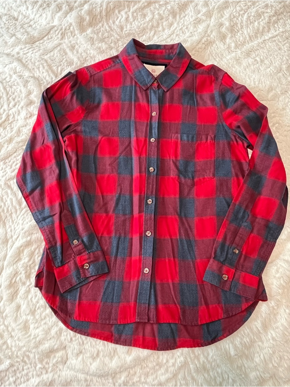 SO Red and Navy Buffalo Plaid Button-Down Shirt Size Large